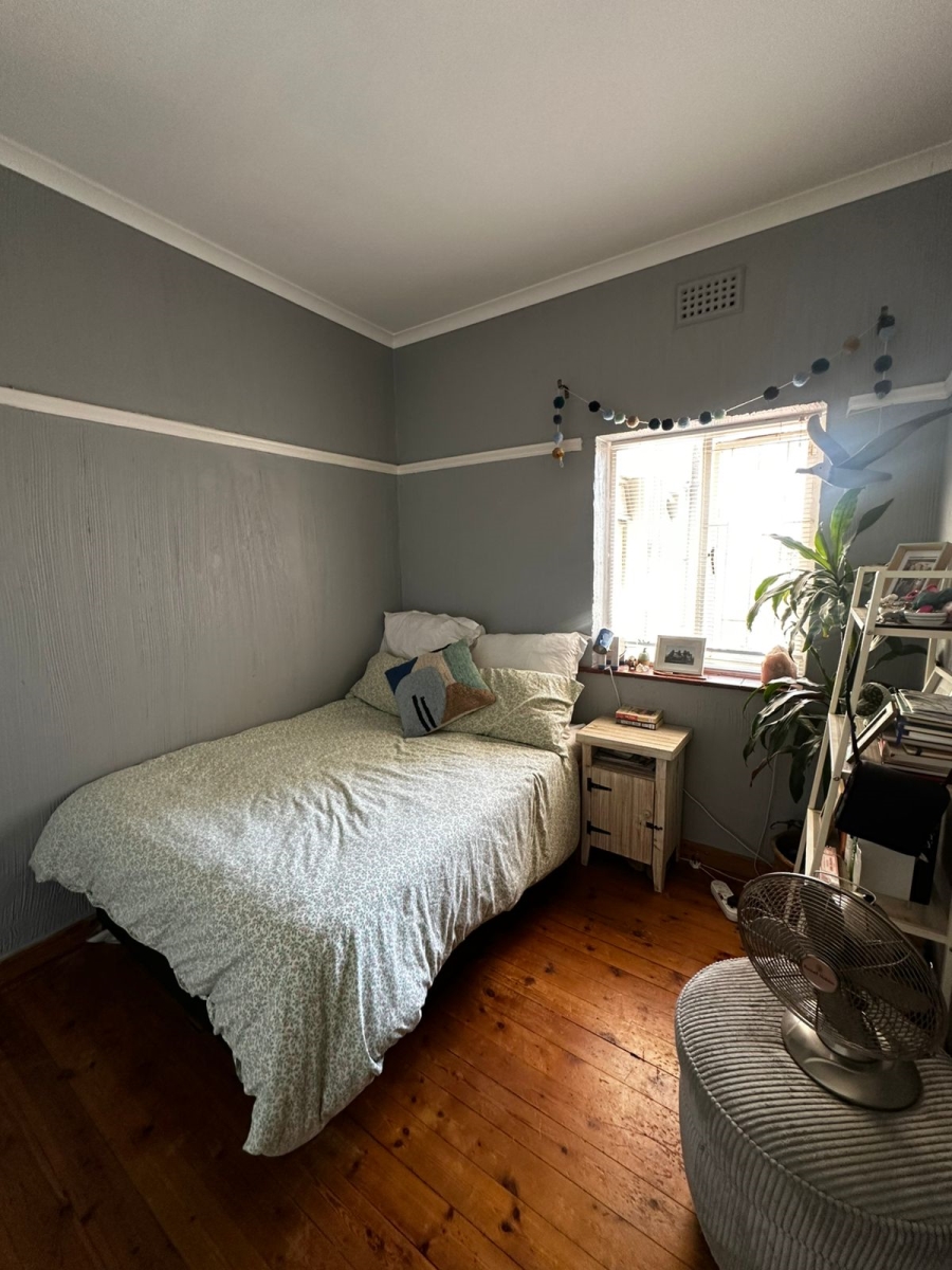 2 Bedroom Property for Sale in Sea Point Western Cape